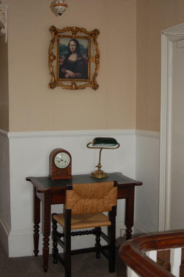 Knights Rest Bed & Breakfast Shanklin Exterior photo